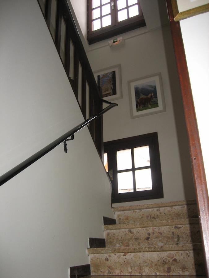 Auberge Les Myrtilles Couflens Rom bilde